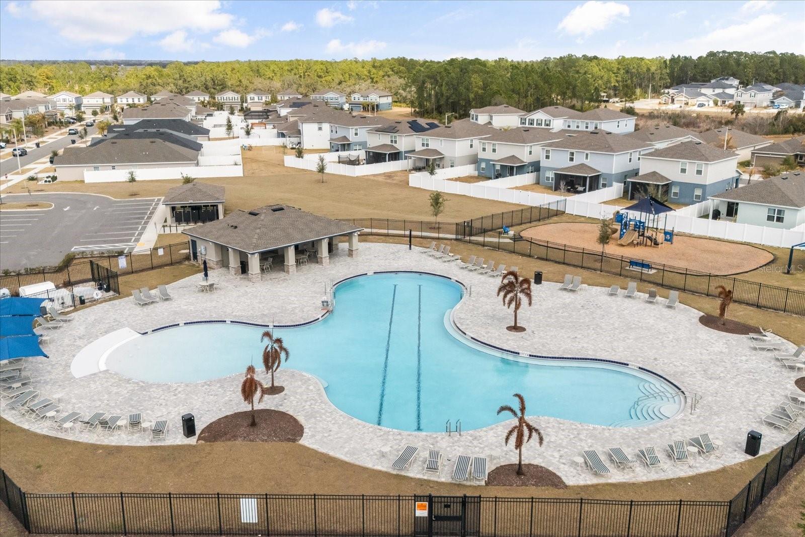 ASTONIA - Residential