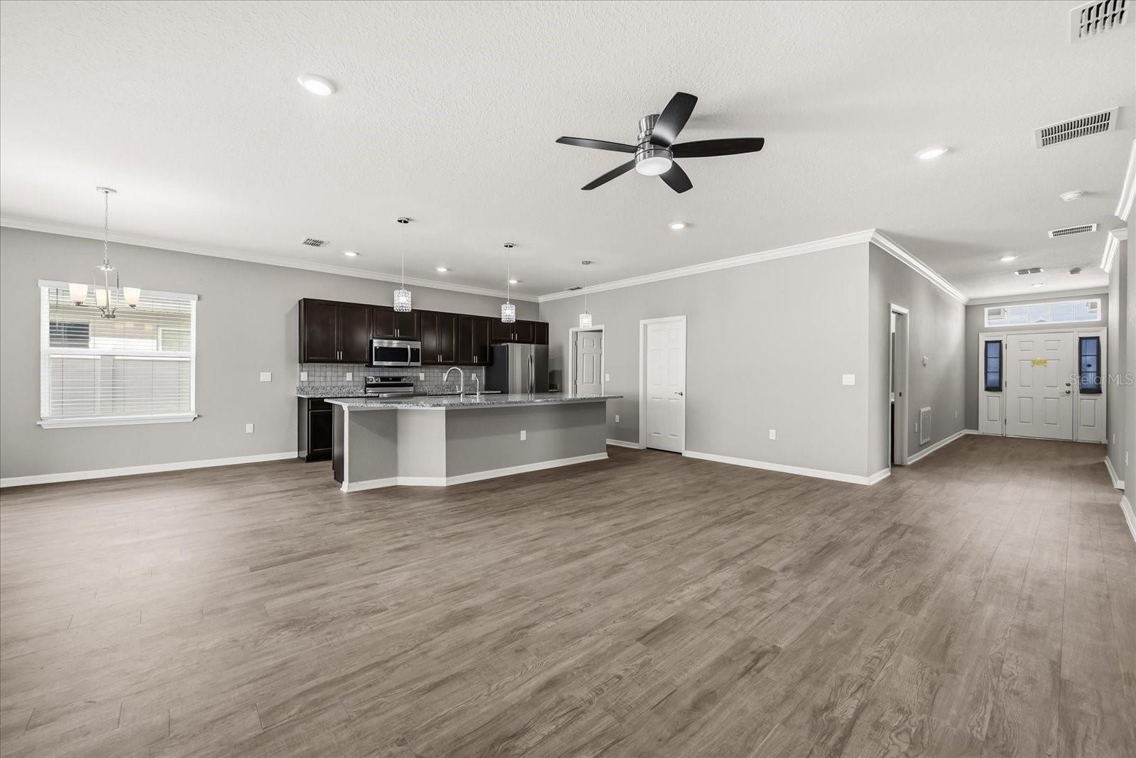 ASTONIA - Residential