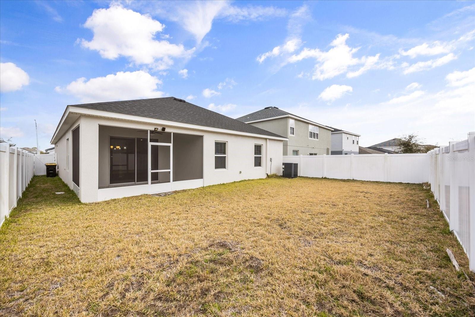 ASTONIA - Residential