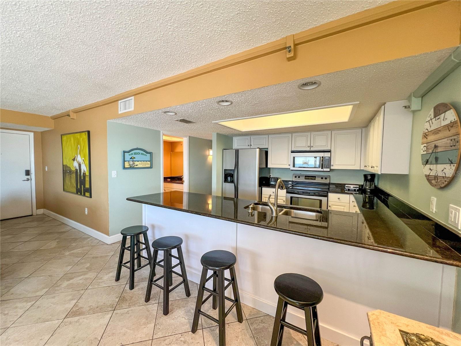 HOLIDAY VILLAS 3 - Residential