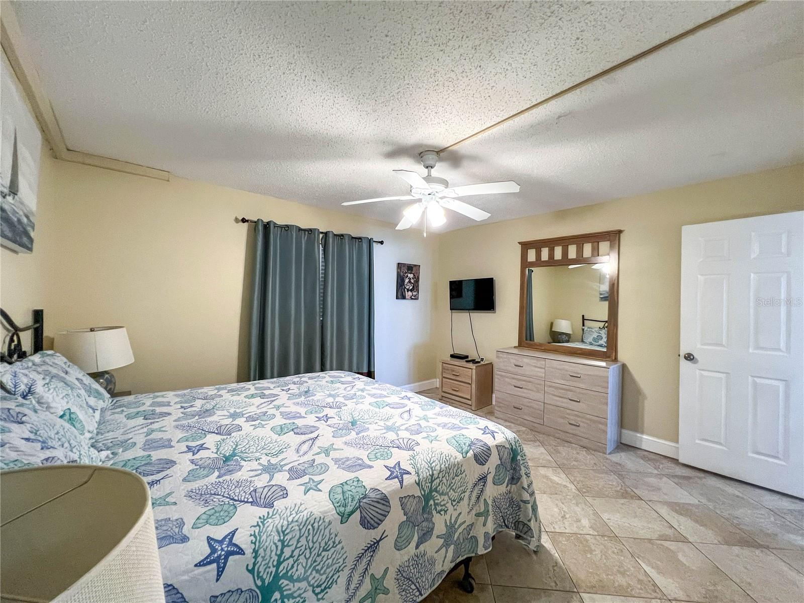 HOLIDAY VILLAS 3 - Residential