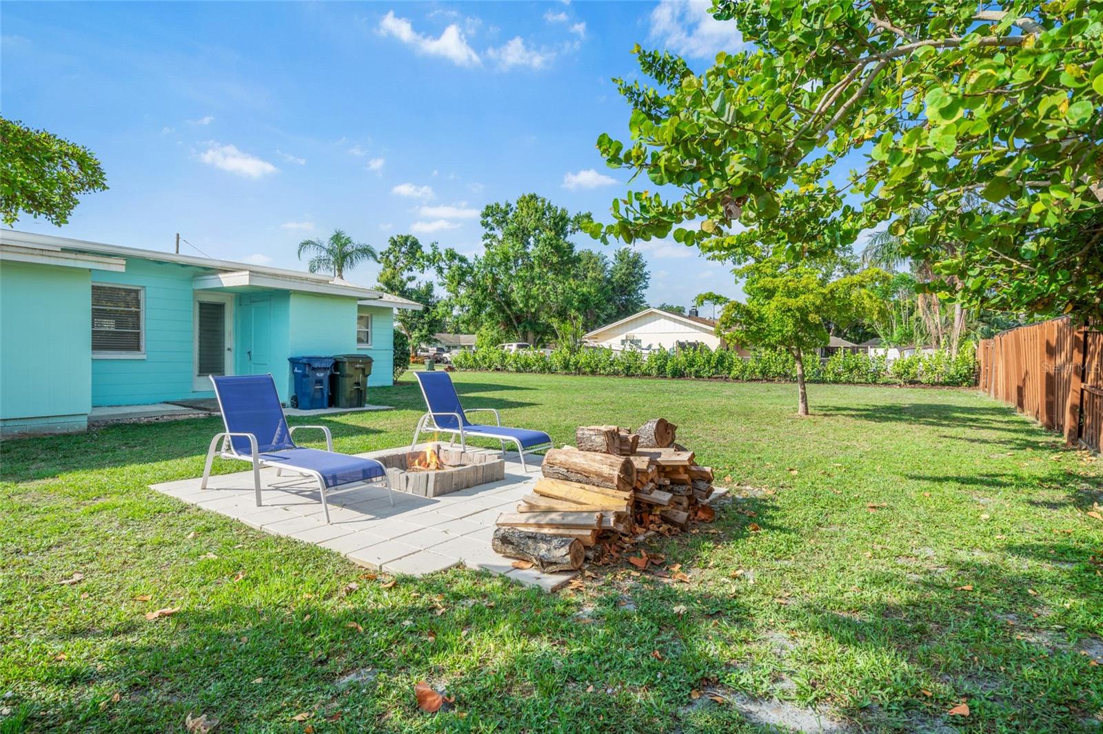 SARASOTA SPRINGS - Residential