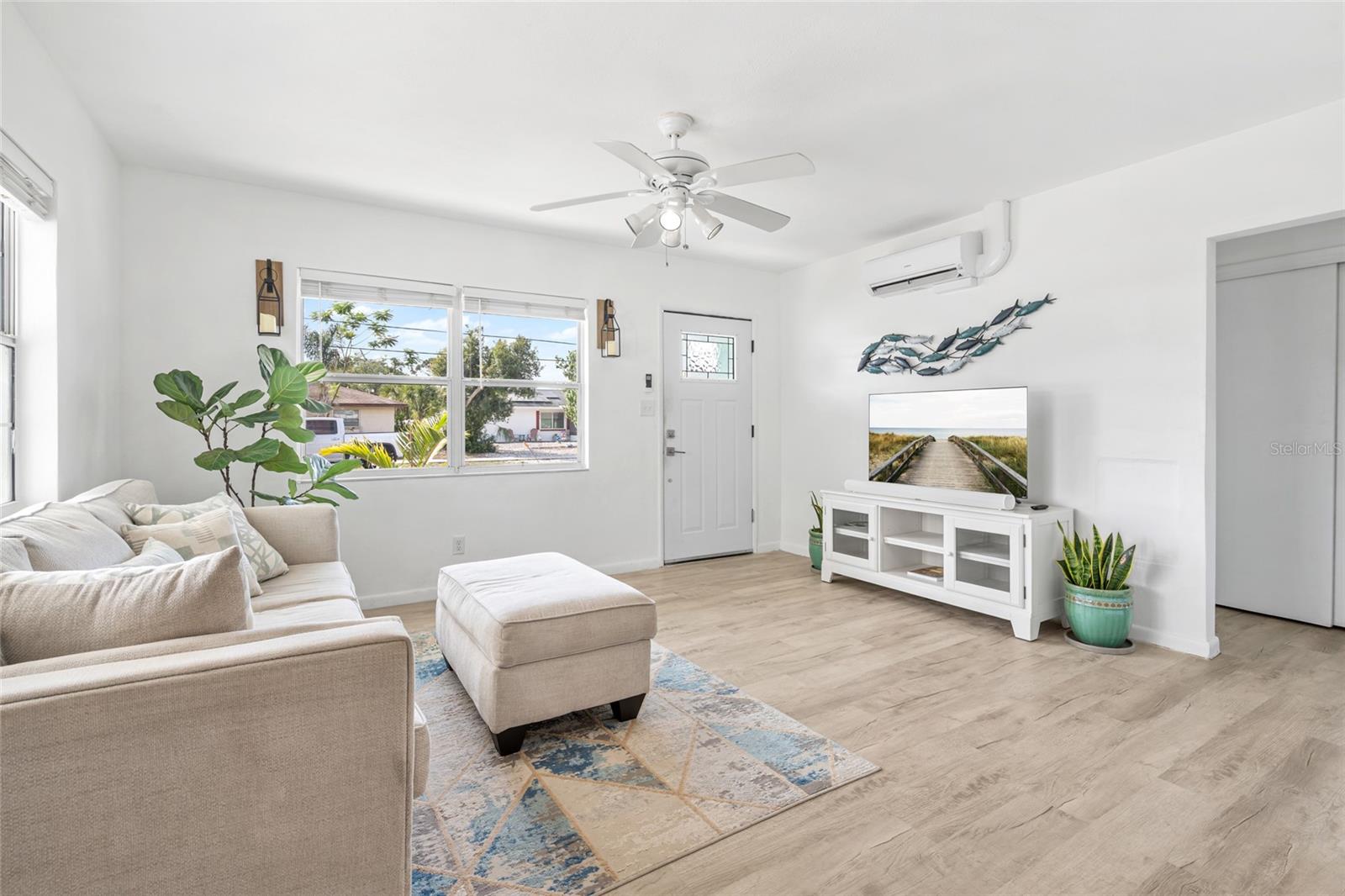 SARASOTA SPRINGS - Residential