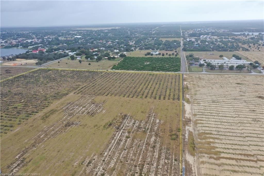 Photo of 525 E Winthrop Street, Avon Park, FL 33825 (MLS # L4956934)