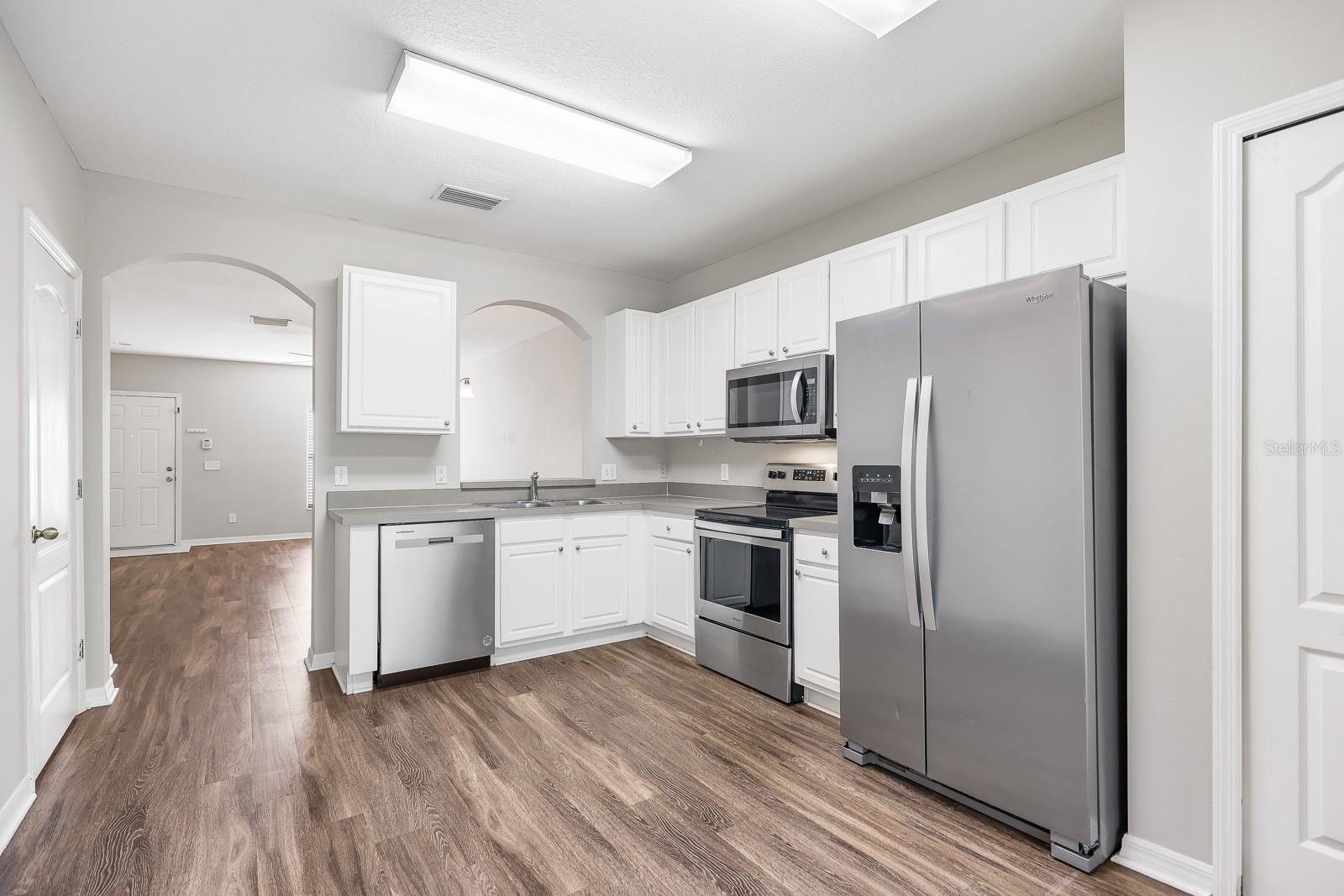 FISHHAWK RANCH TOWNHOMES - Residential Lease