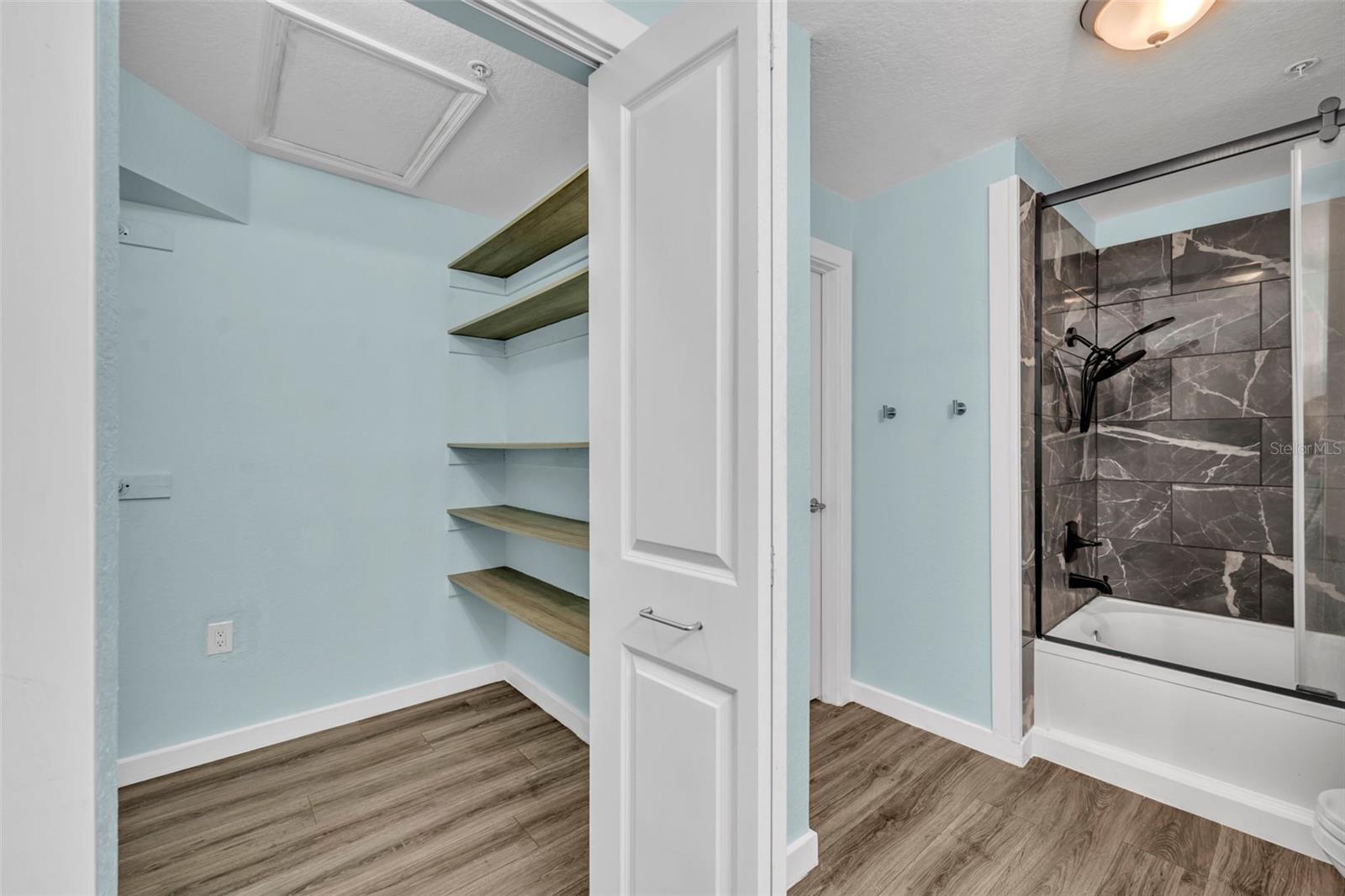 CHARLES TOWNE/PK CENTRAL CONDO - Residential