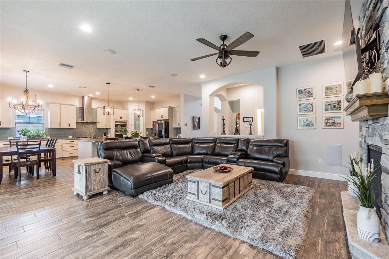 LAKESHORE RANCH PH I - Residential Lease