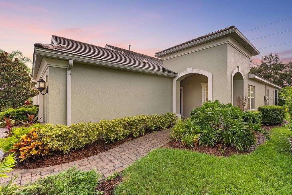 Photo of 5312 Fairfield Boulevard, Bradenton, FL 34203 (MLS # A4682909)