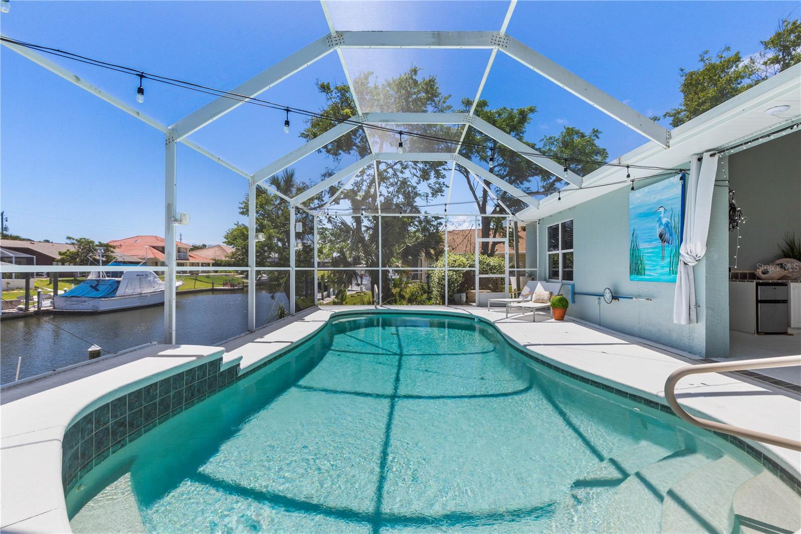 4 COTTAGEGATE COURT