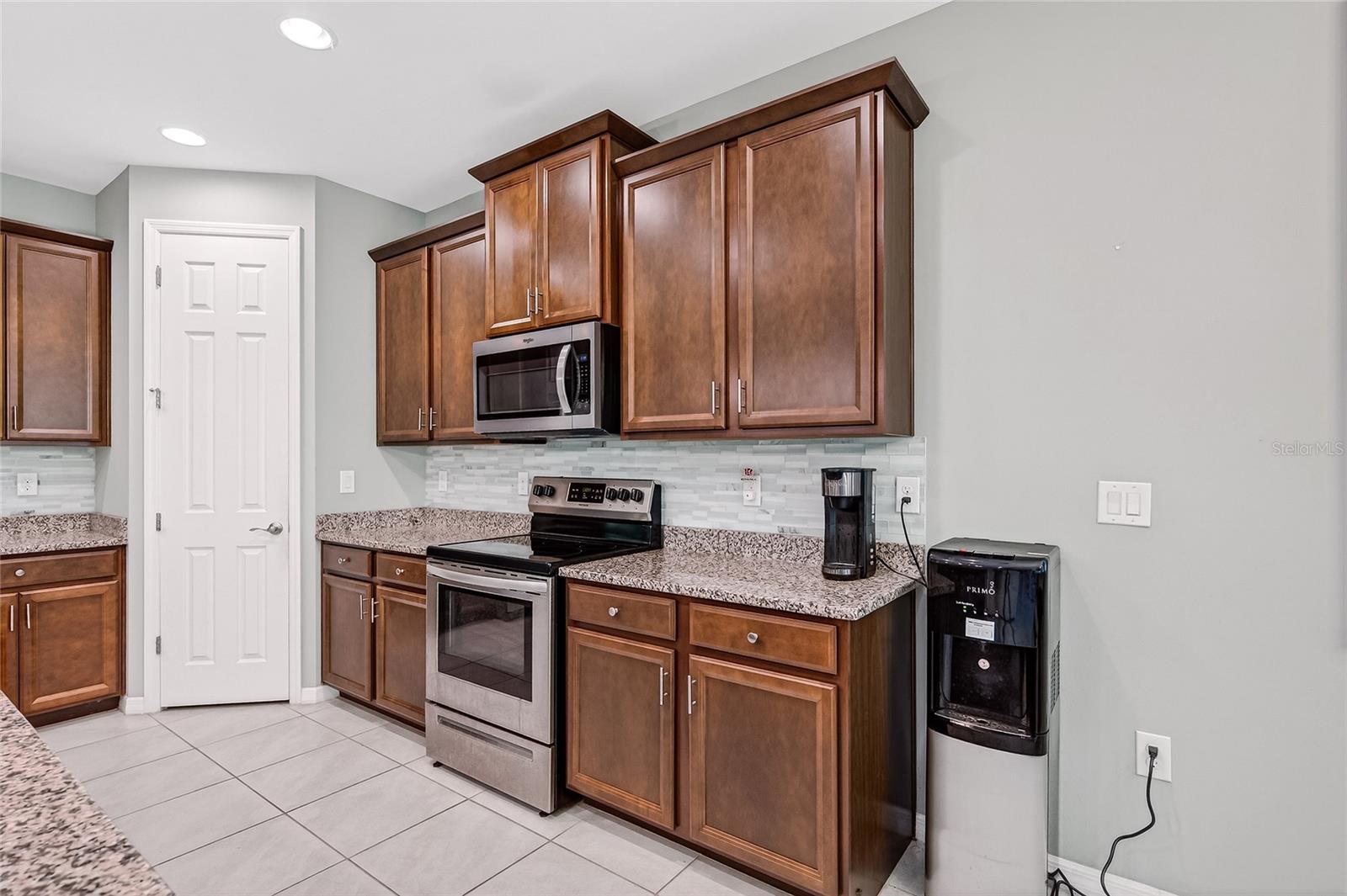 CARIBBEAN VILLAGE - Residential