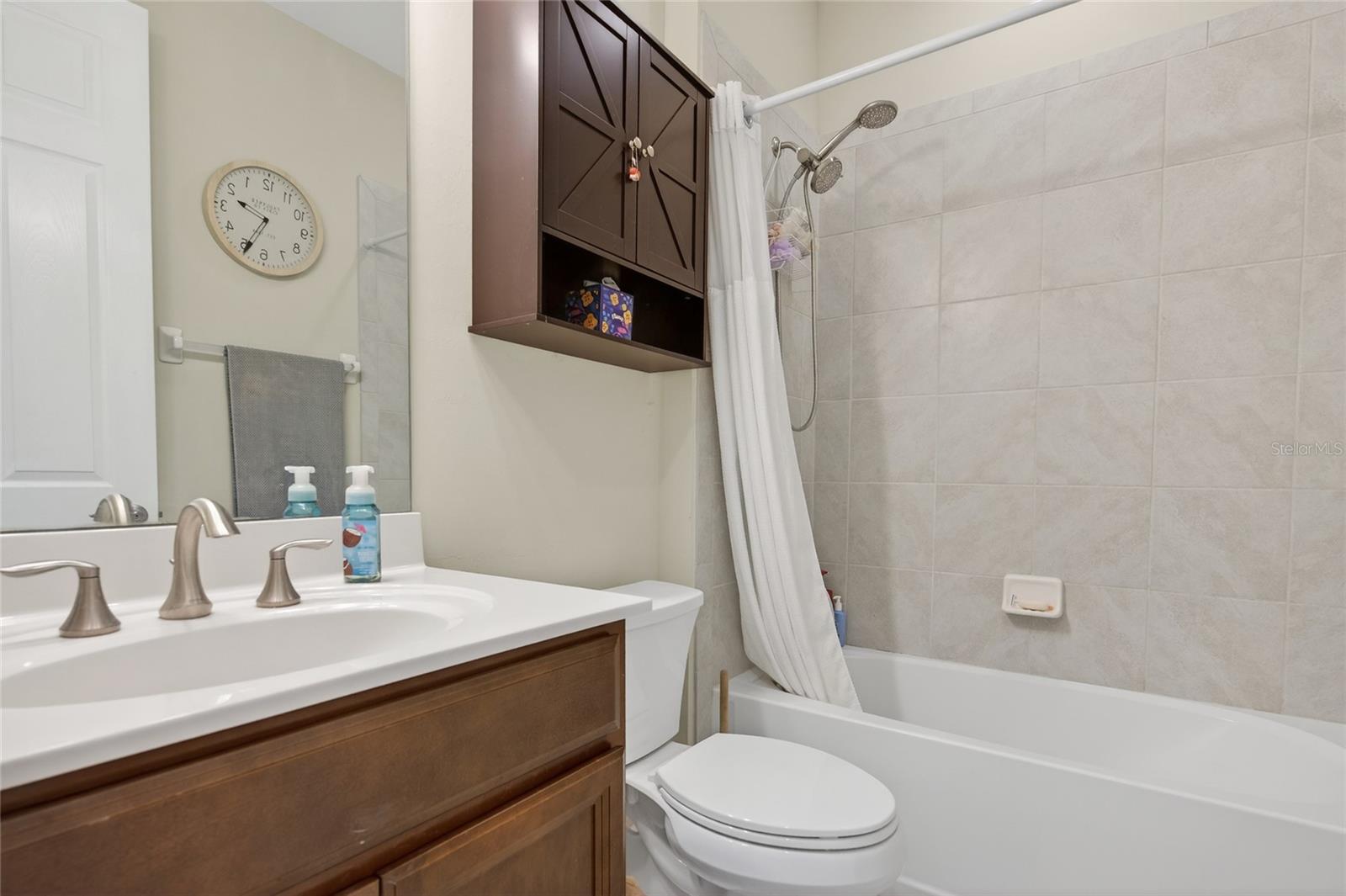 CARIBBEAN VILLAGE - Residential