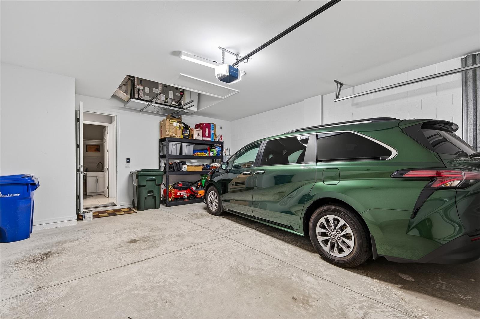 CARIBBEAN VILLAGE - Residential