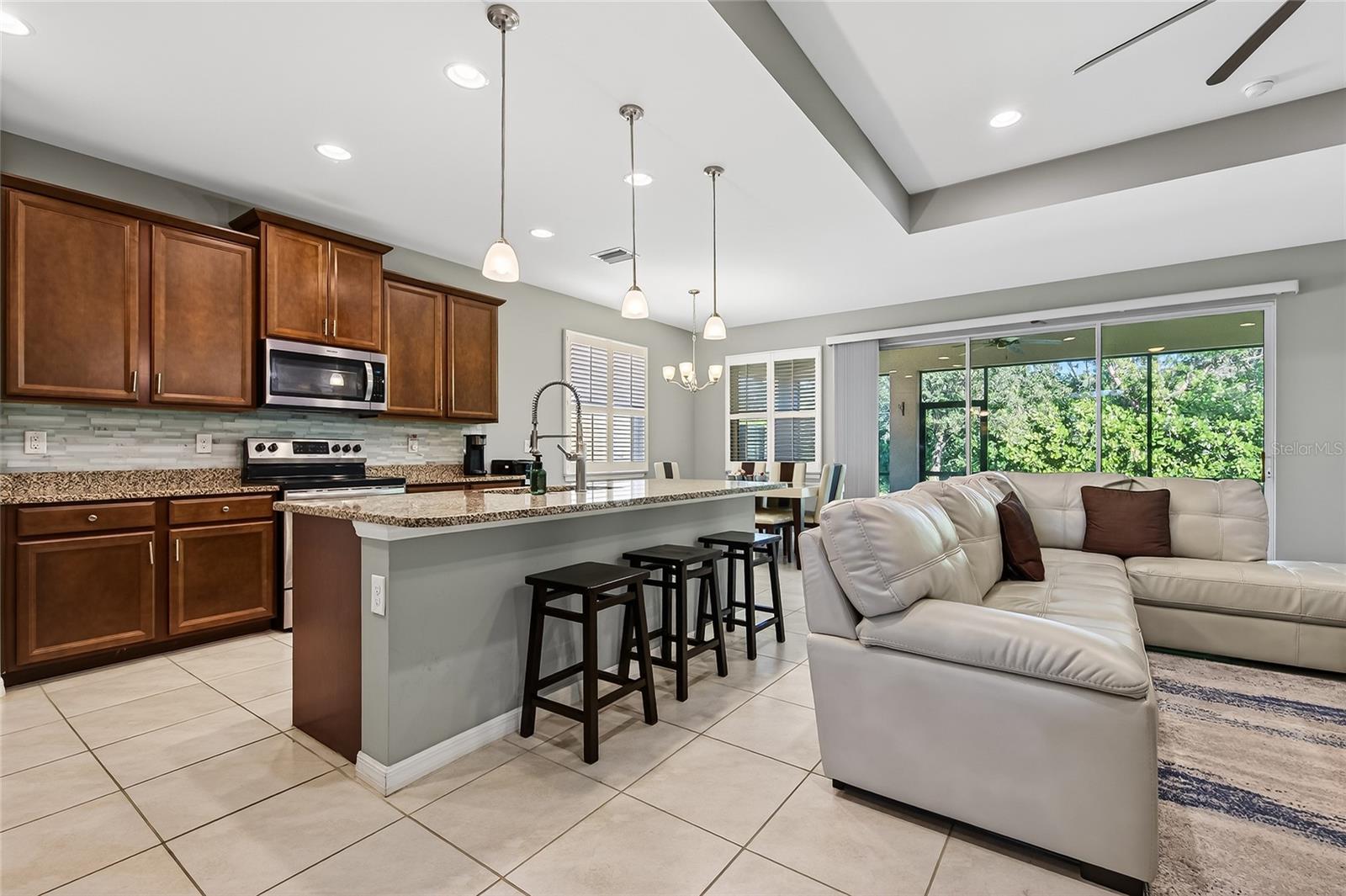 CARIBBEAN VILLAGE - Residential