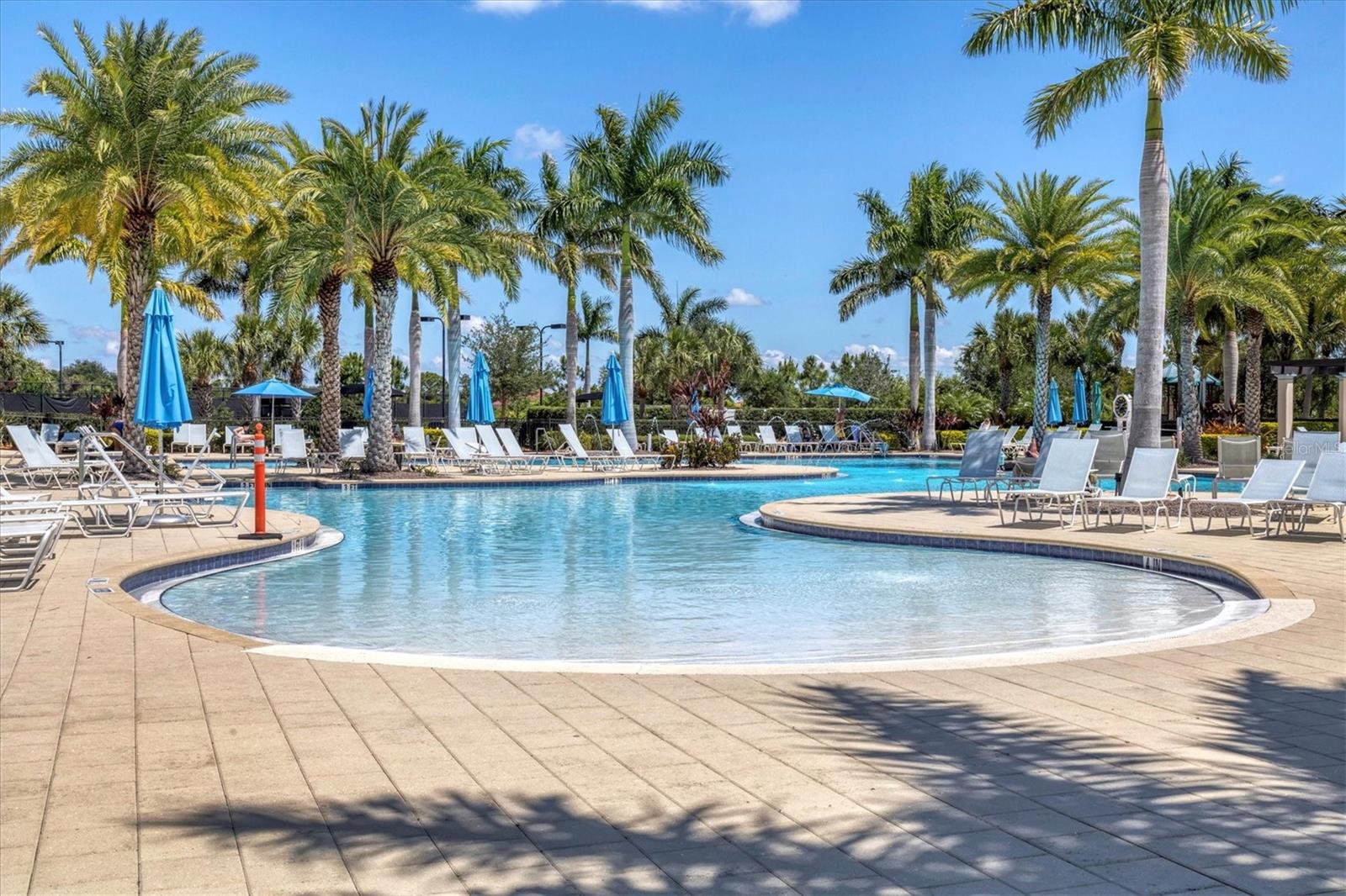 SARASOTA NATIONAL PH 13-B - Residential