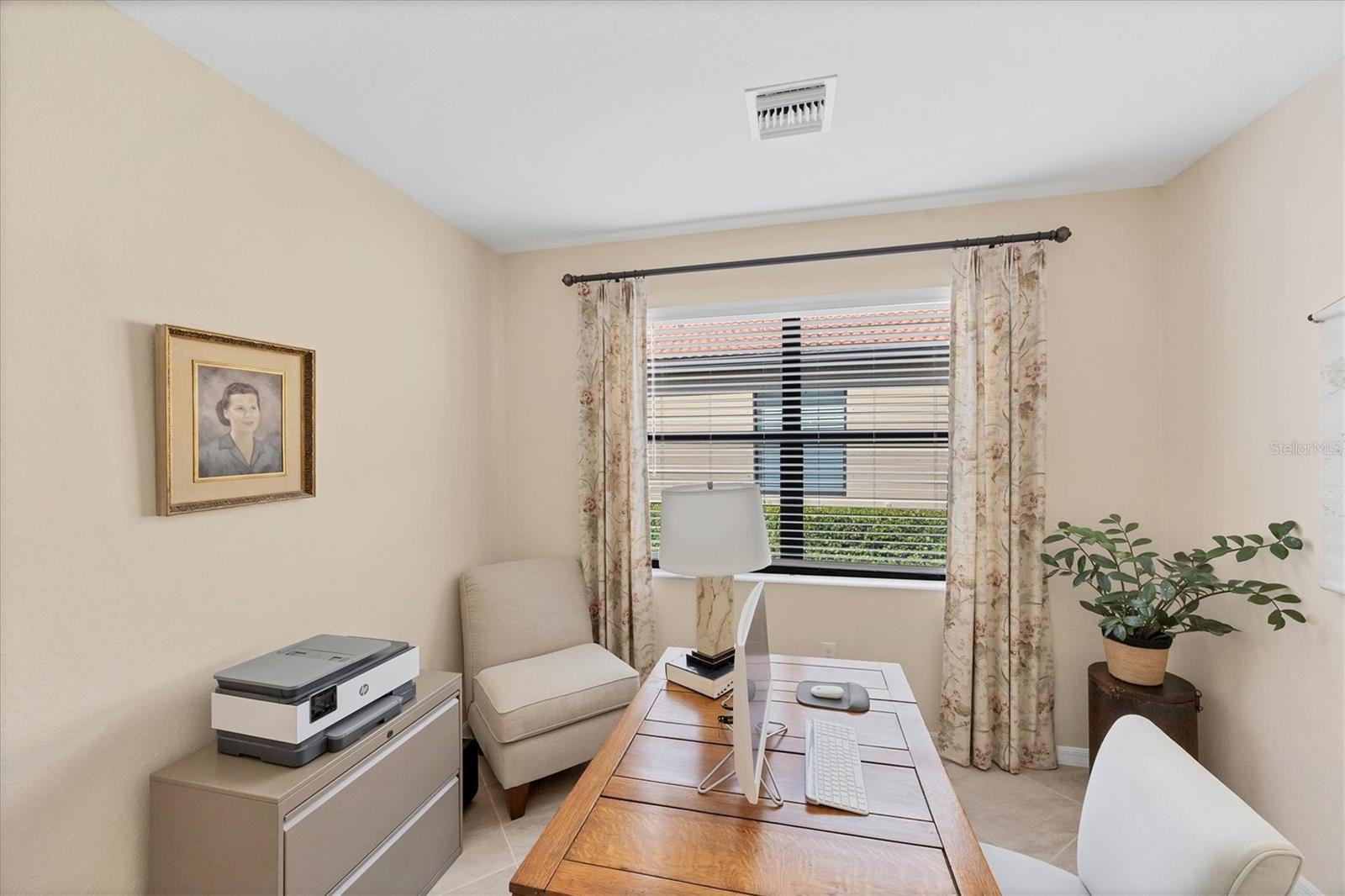 SARASOTA NATIONAL PH 13-B - Residential