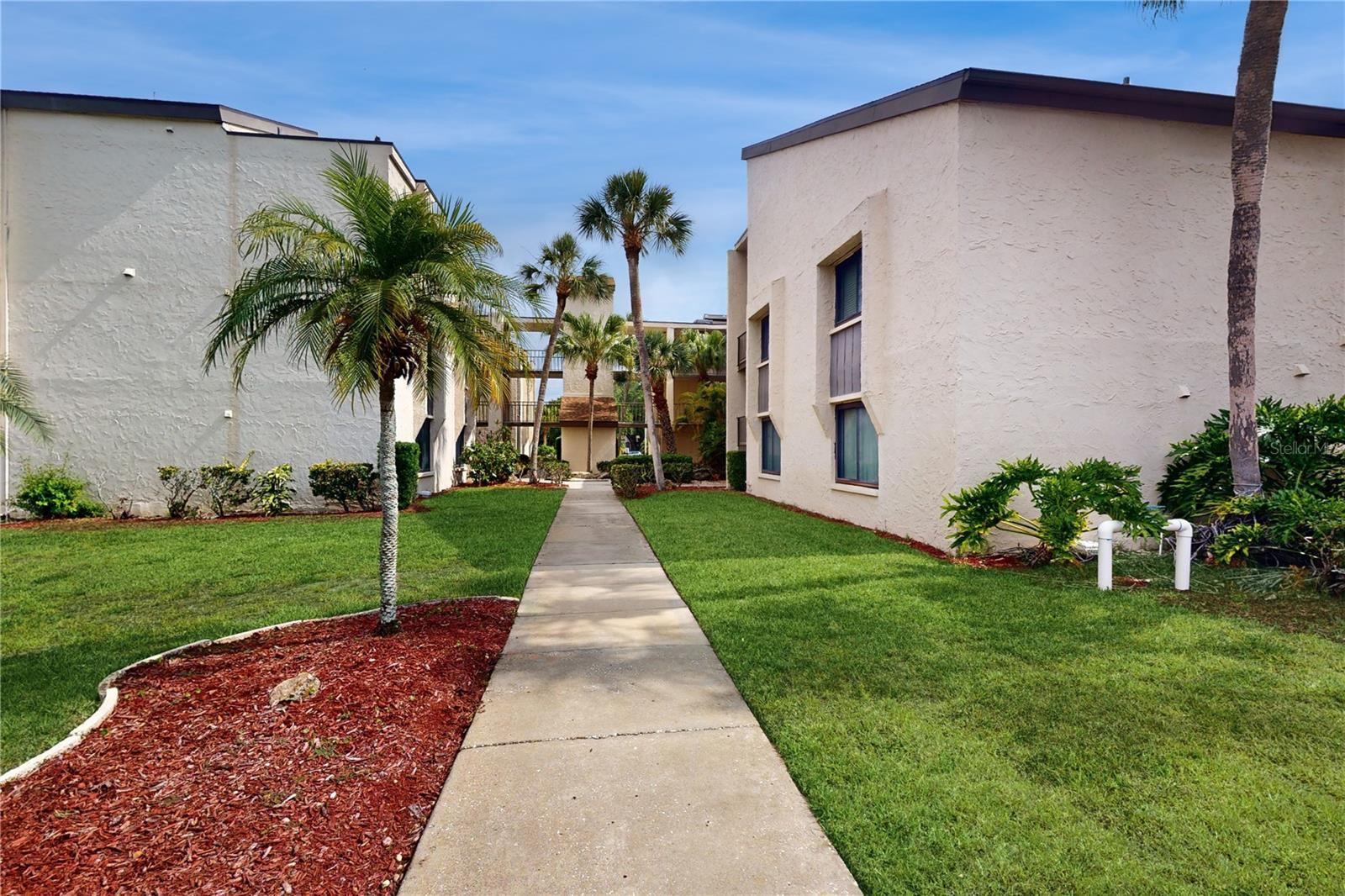 2205 BELLEAIR ROAD A13