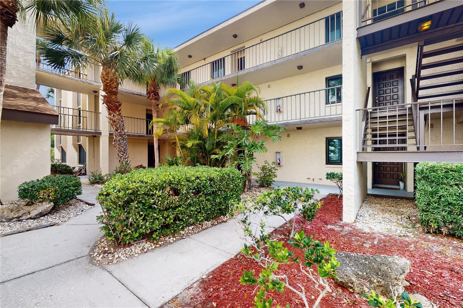 2205 BELLEAIR ROAD A13