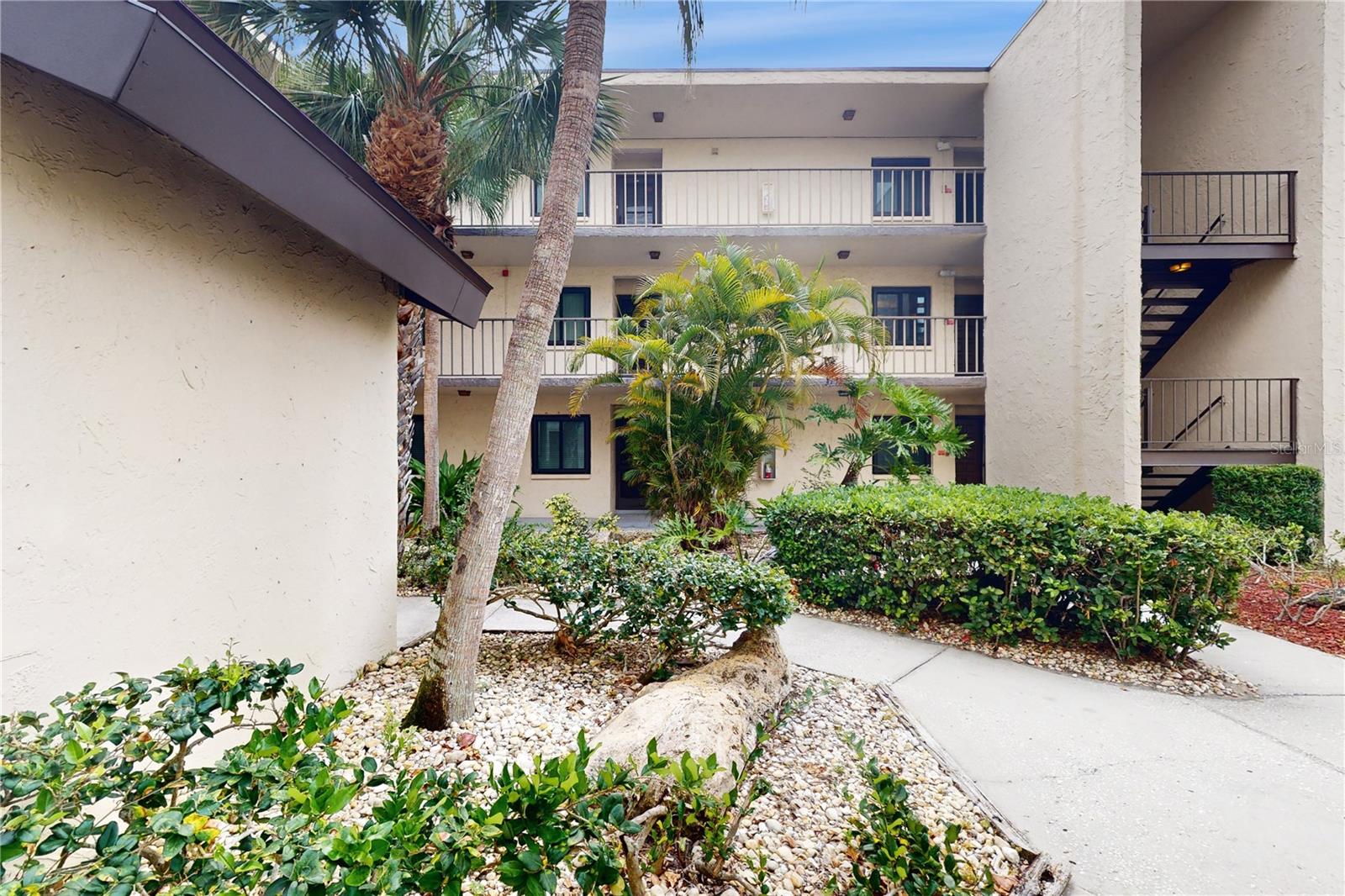 2205 BELLEAIR ROAD A13
