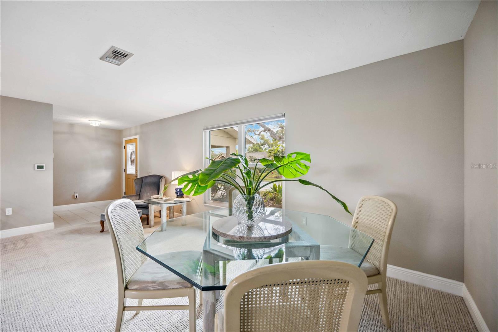 JACARANDA COUNTRY CLUB WEST VILLAGE - Residential