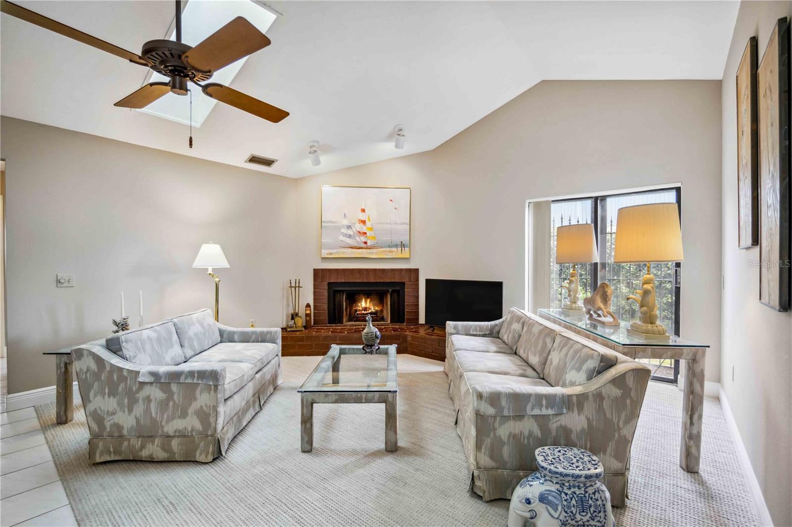 JACARANDA COUNTRY CLUB WEST VILLAGE - Residential