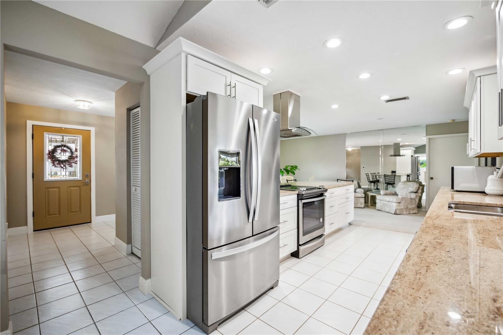 JACARANDA COUNTRY CLUB WEST VILLAGE - Residential