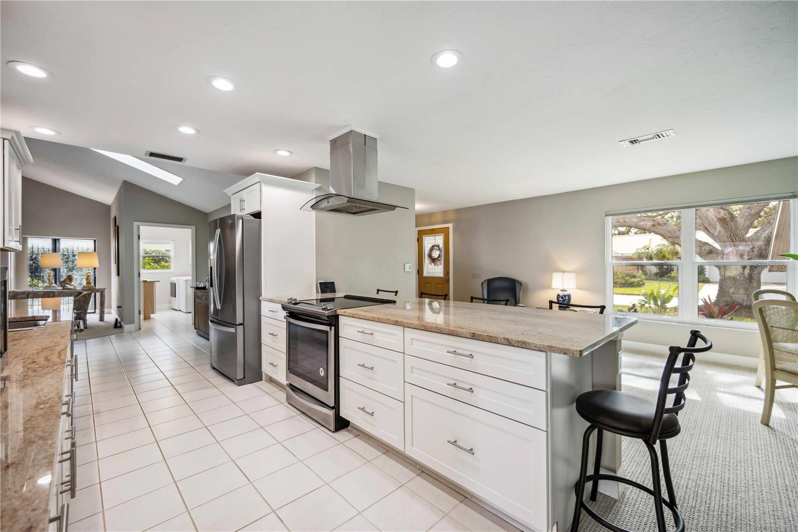 JACARANDA COUNTRY CLUB WEST VILLAGE - Residential