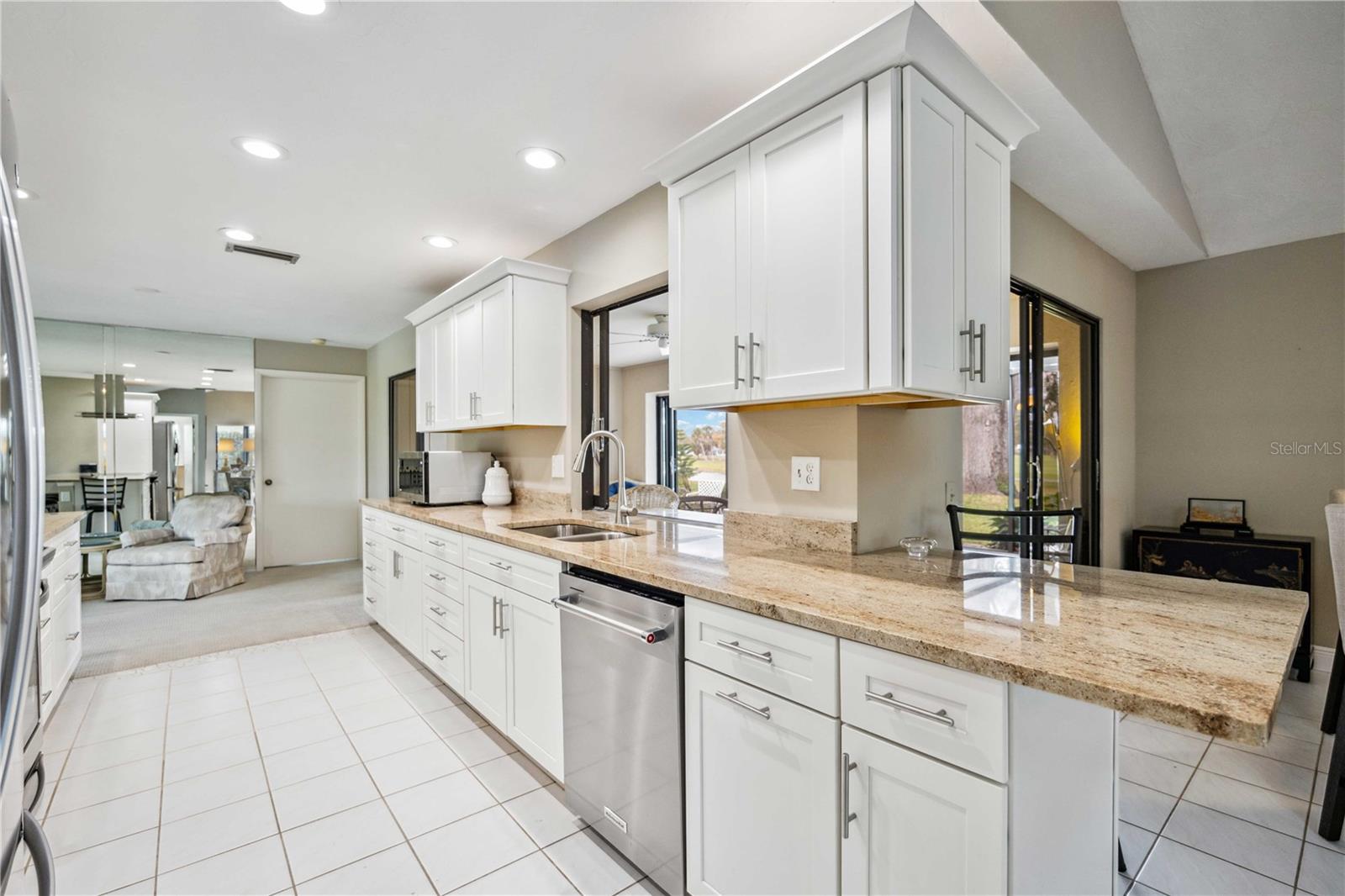 JACARANDA COUNTRY CLUB WEST VILLAGE - Residential