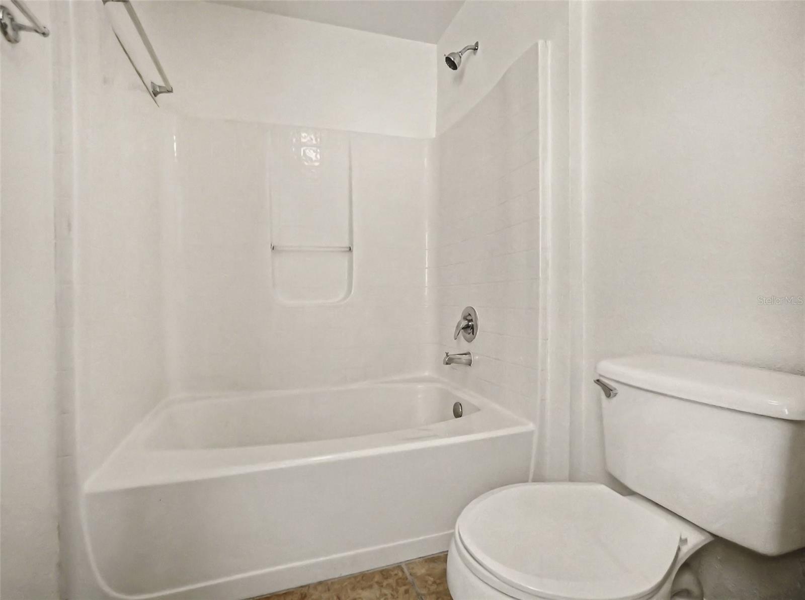 REGAL POINTE PH 01 43/129 - Residential