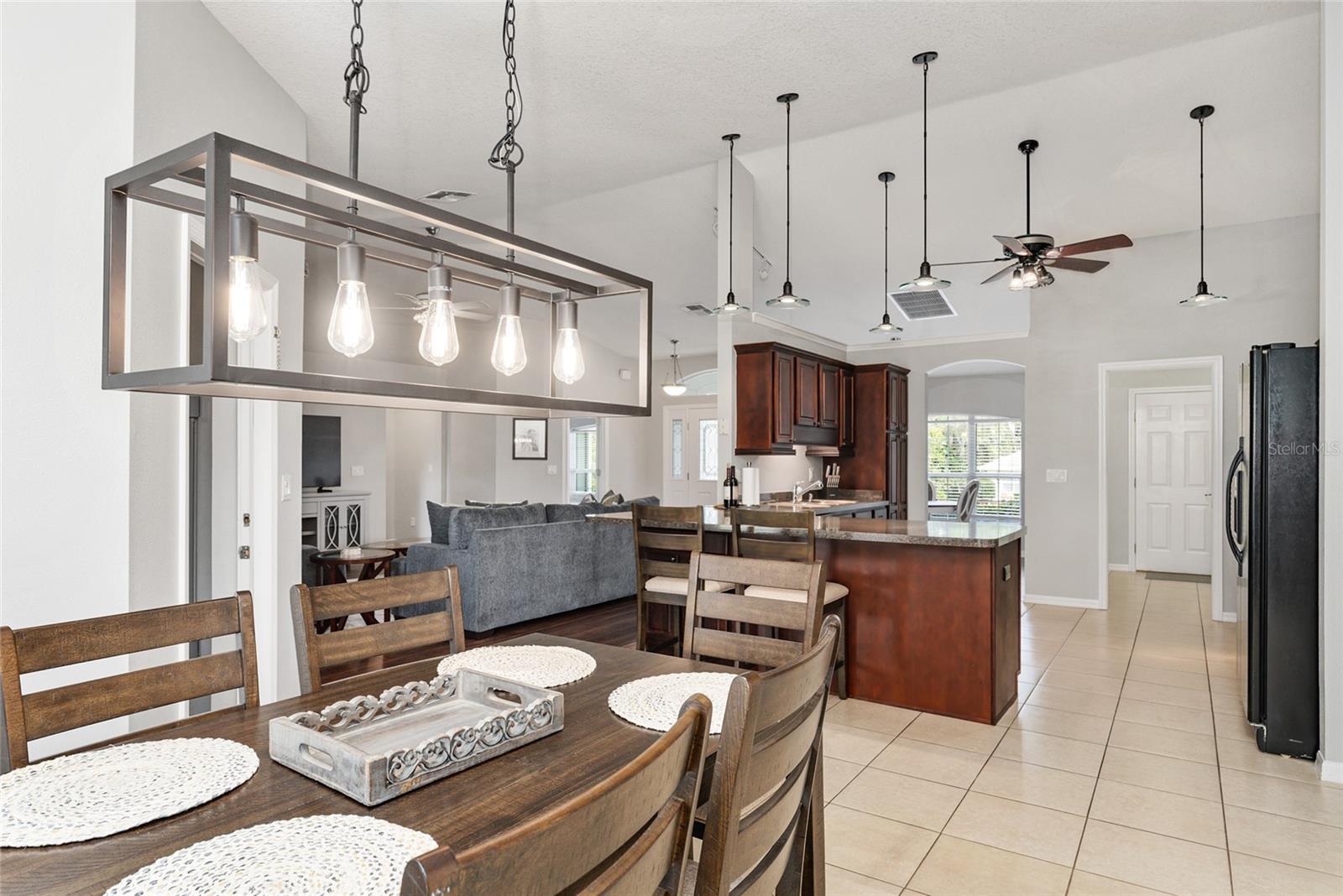 GOLDEN HILLS TURF & COUNTRY CLUB - Residential Lease