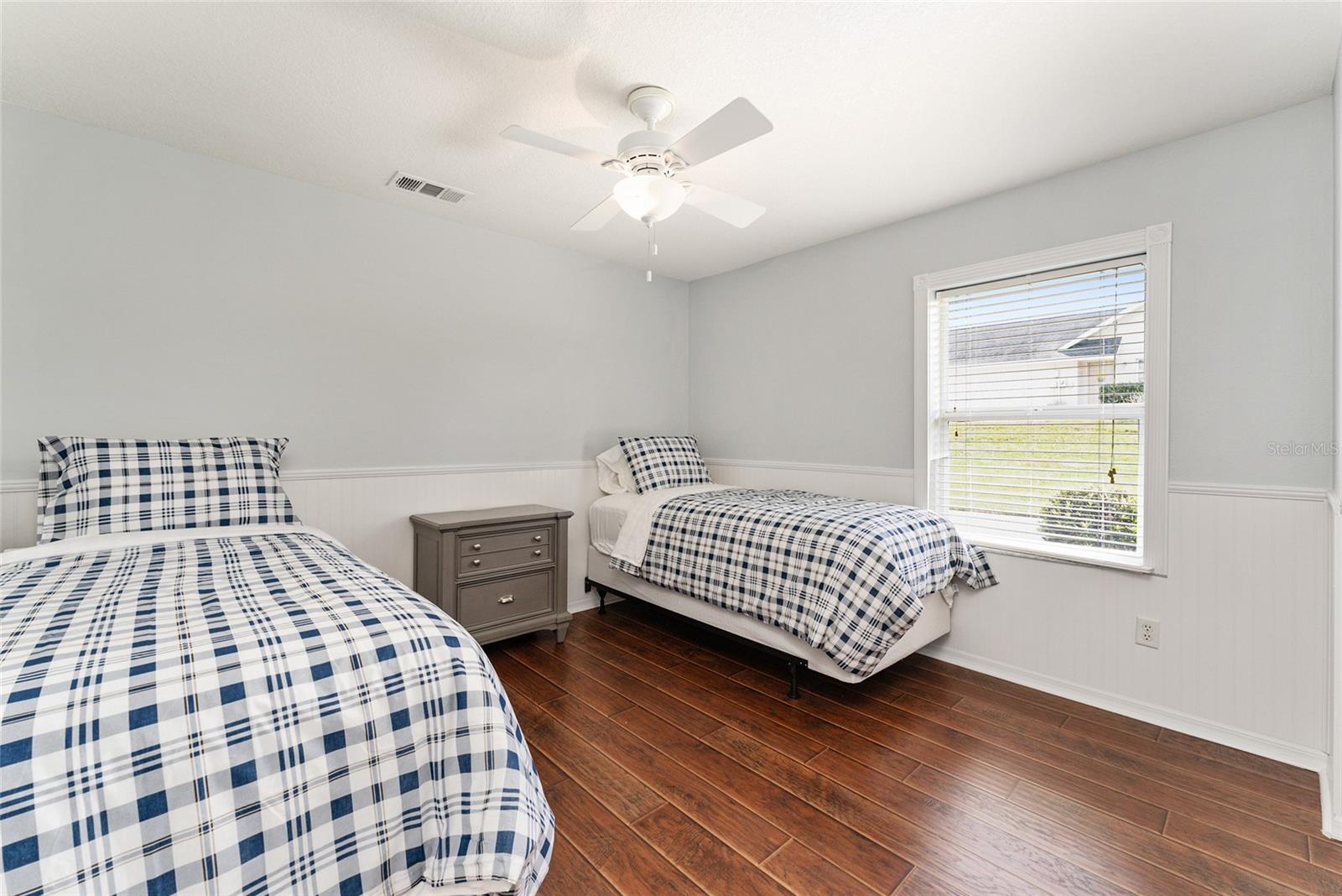 GOLDEN HILLS TURF & COUNTRY CLUB - Residential Lease