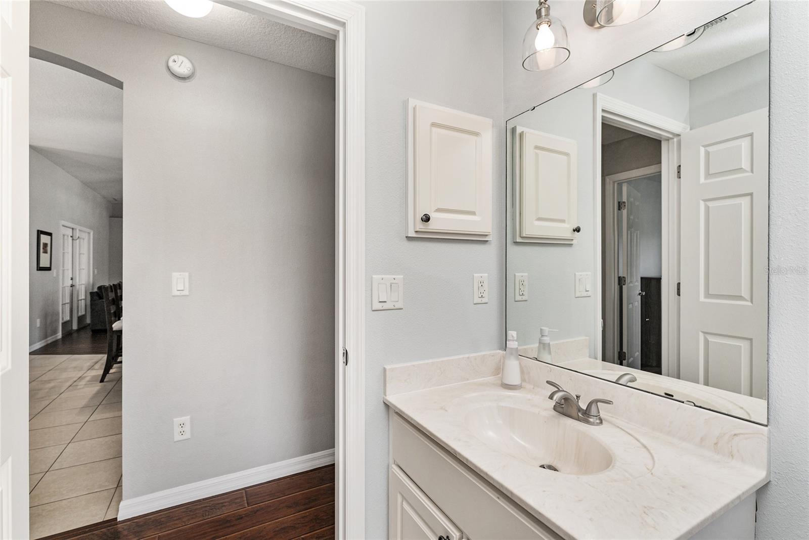 GOLDEN HILLS TURF & COUNTRY CLUB - Residential Lease