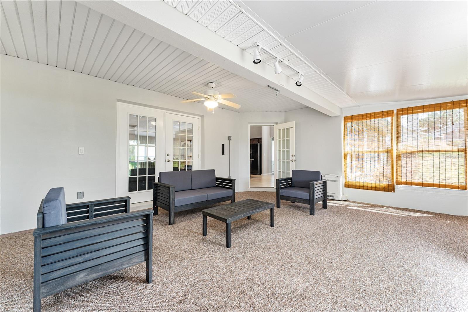 GOLDEN HILLS TURF & COUNTRY CLUB - Residential Lease