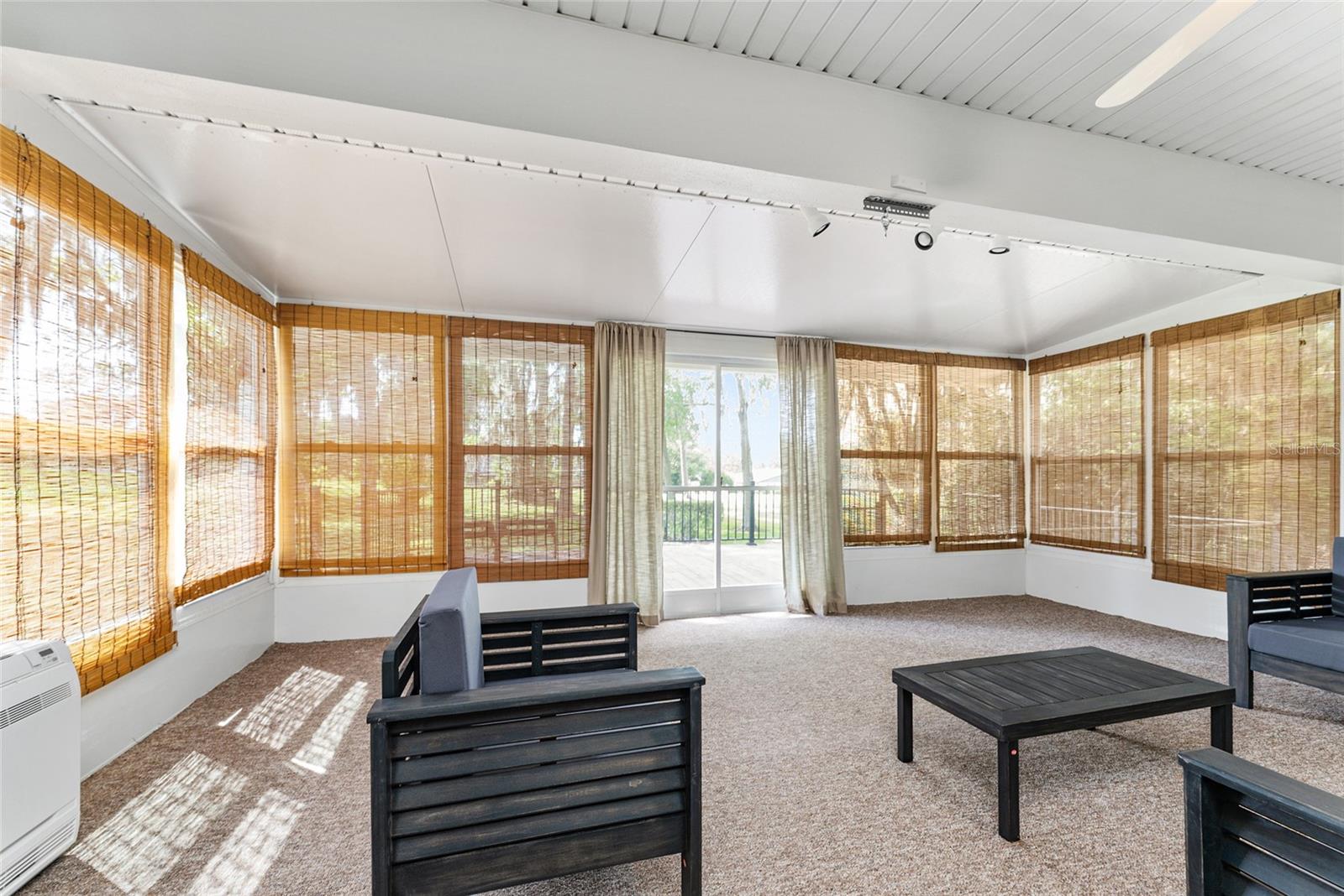 GOLDEN HILLS TURF & COUNTRY CLUB - Residential Lease