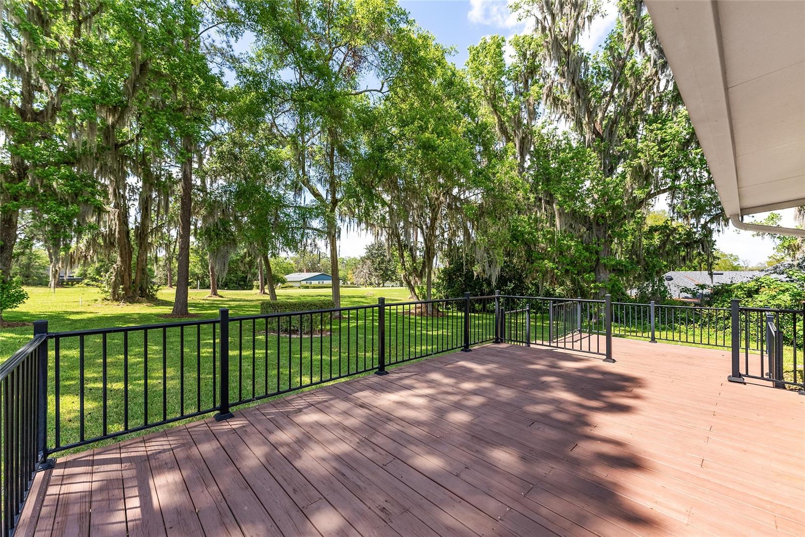 GOLDEN HILLS TURF & COUNTRY CLUB - Residential Lease