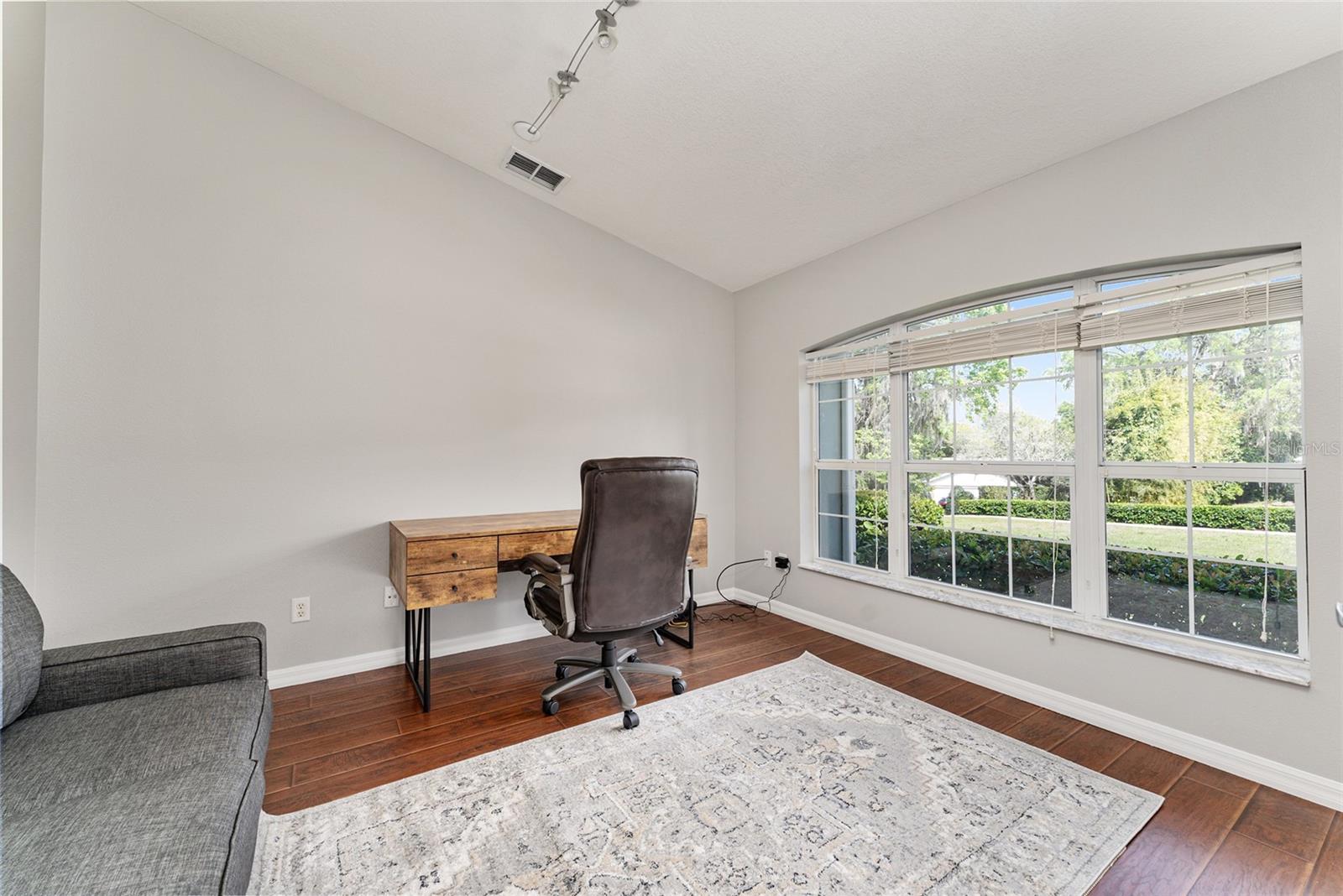 GOLDEN HILLS TURF & COUNTRY CLUB - Residential Lease