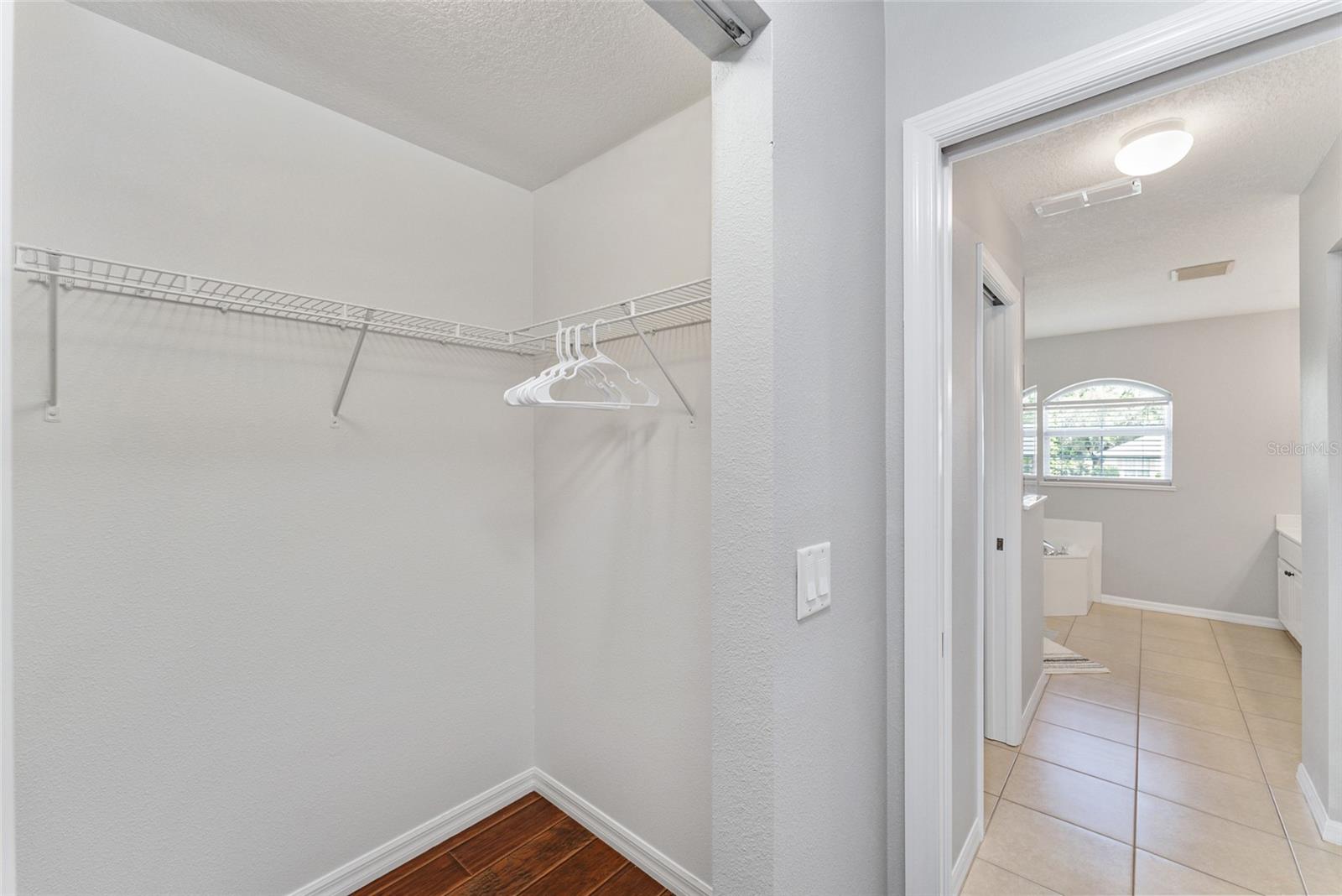 GOLDEN HILLS TURF & COUNTRY CLUB - Residential Lease