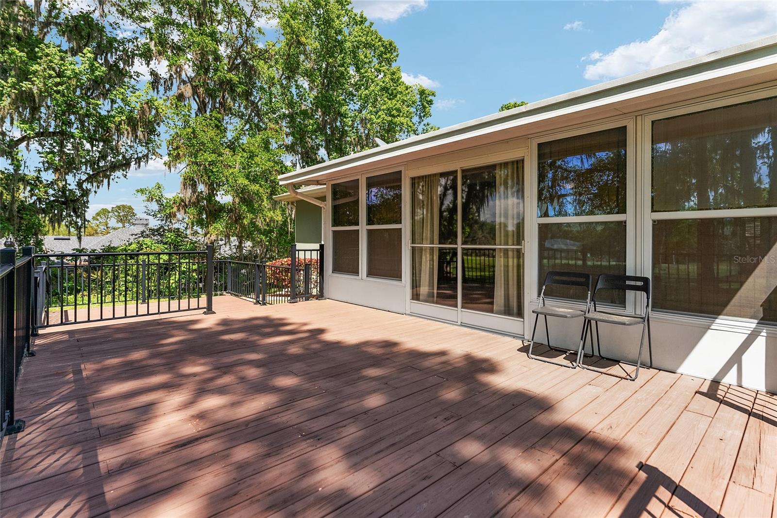 GOLDEN HILLS TURF & COUNTRY CLUB - Residential Lease