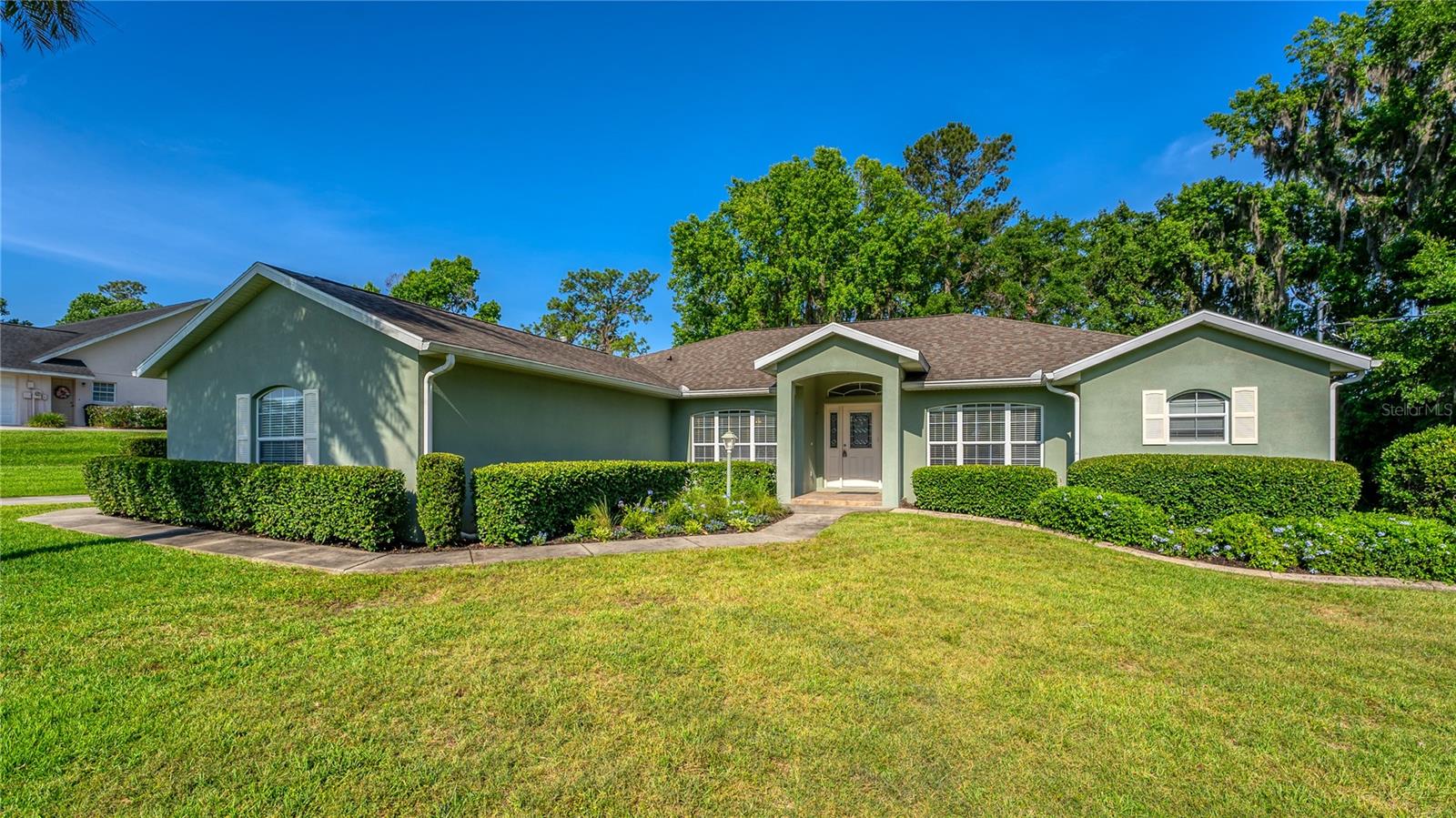 GOLDEN HILLS TURF & COUNTRY CLUB - Residential Lease