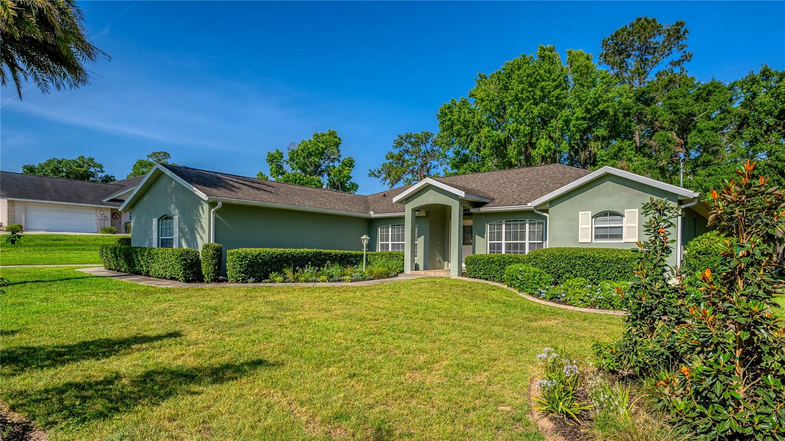 GOLDEN HILLS TURF & COUNTRY CLUB - Residential Lease