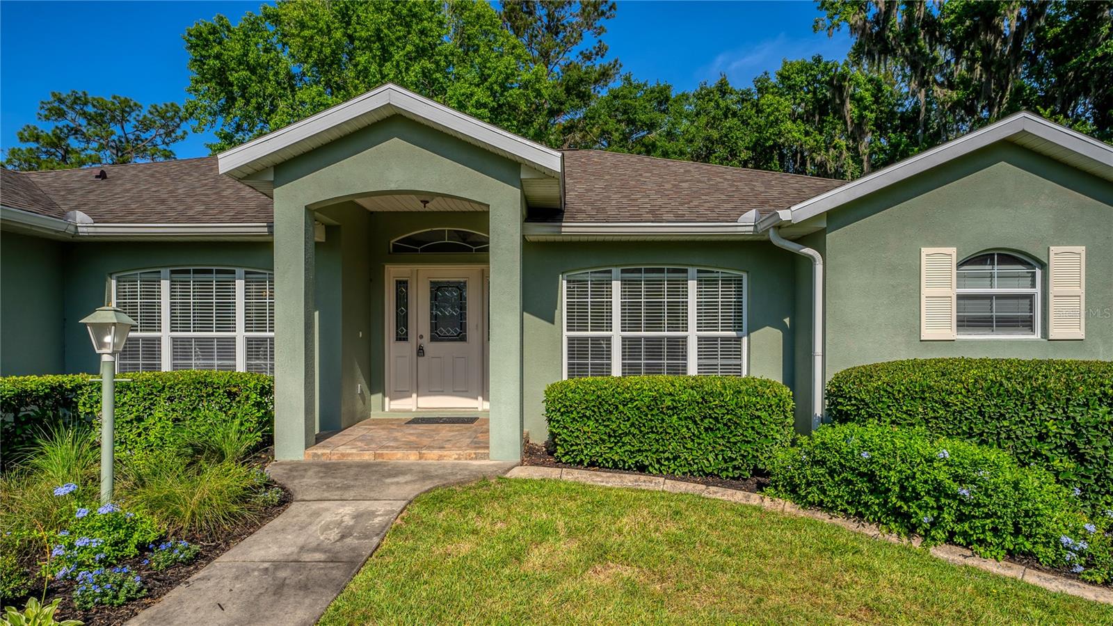 GOLDEN HILLS TURF & COUNTRY CLUB - Residential Lease