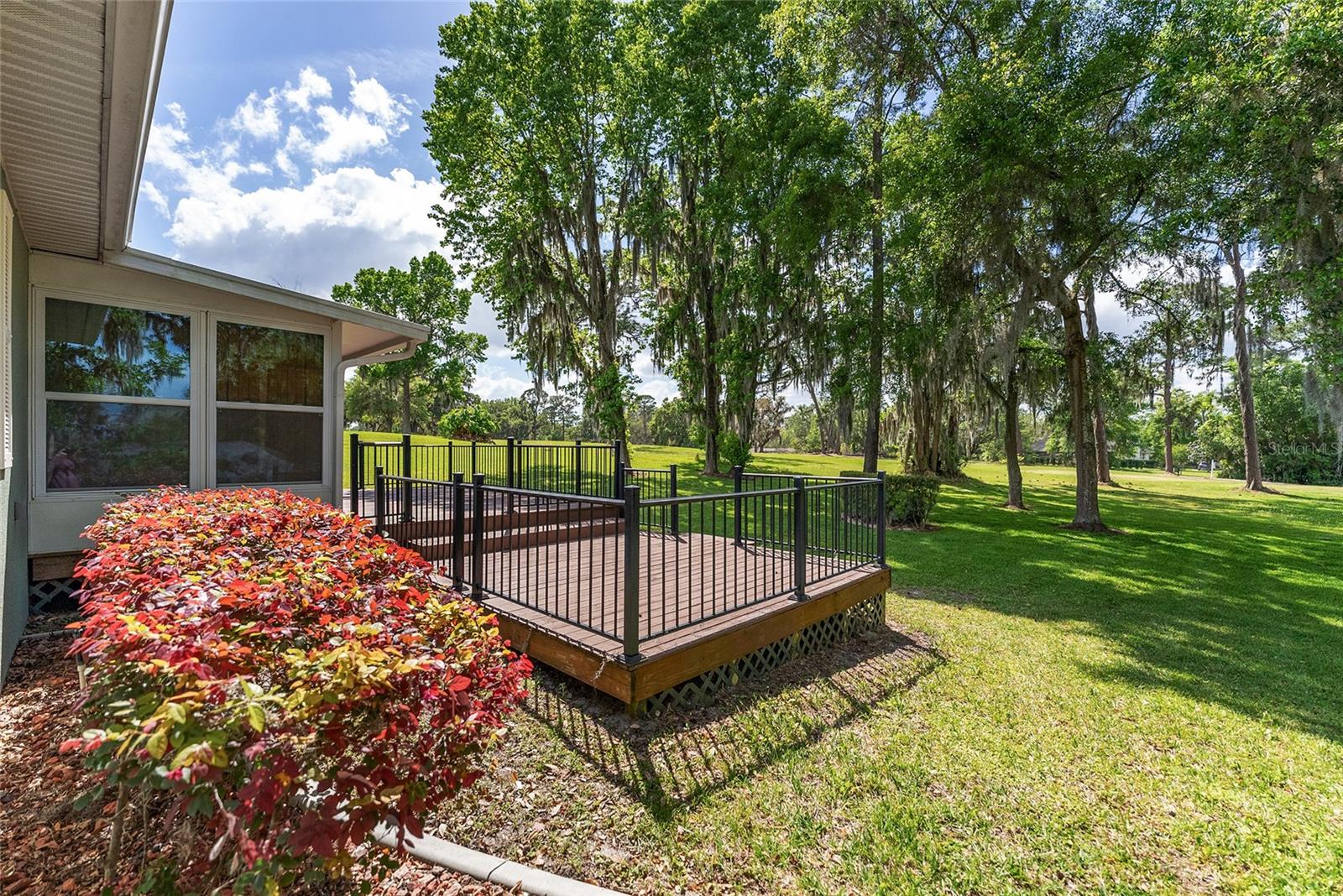 GOLDEN HILLS TURF & COUNTRY CLUB - Residential Lease