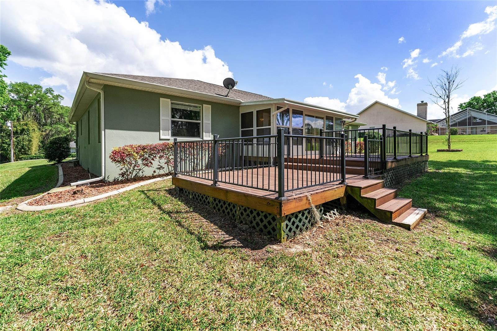 GOLDEN HILLS TURF & COUNTRY CLUB - Residential Lease