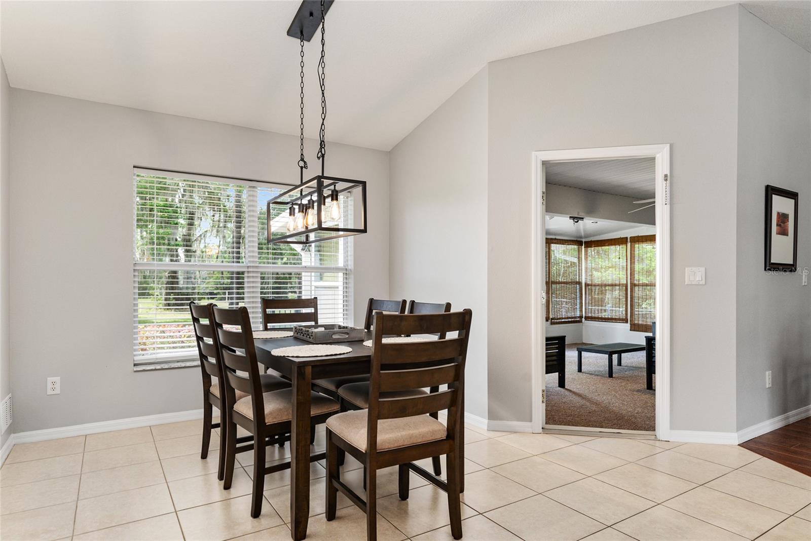 GOLDEN HILLS TURF & COUNTRY CLUB - Residential Lease