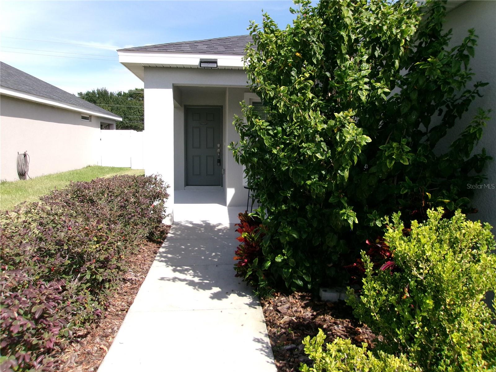 ENCLAVE/LK MYRTLE - Residential Lease