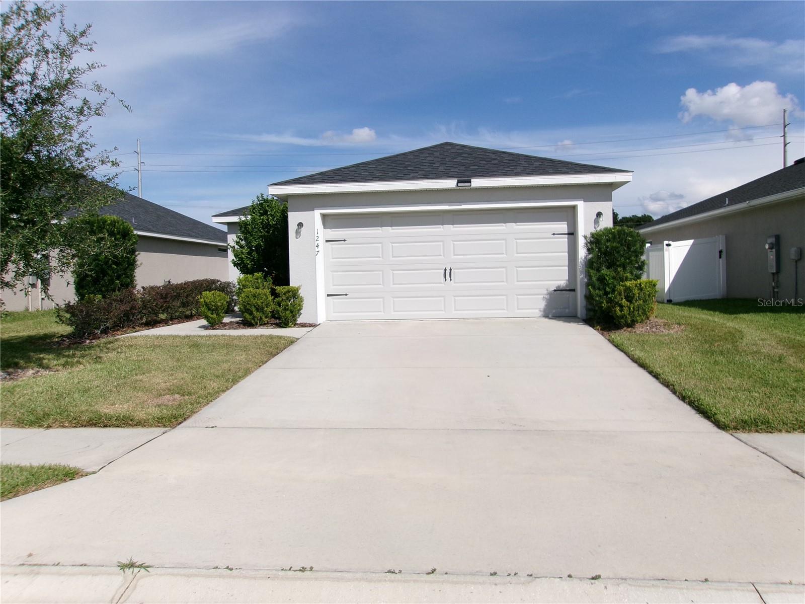 ENCLAVE/LK MYRTLE - Residential Lease