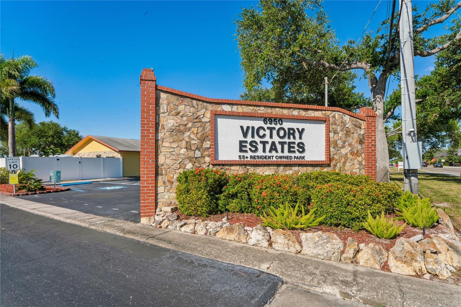 VICTORY ESTATES M/H PARK UNREC - Residential
