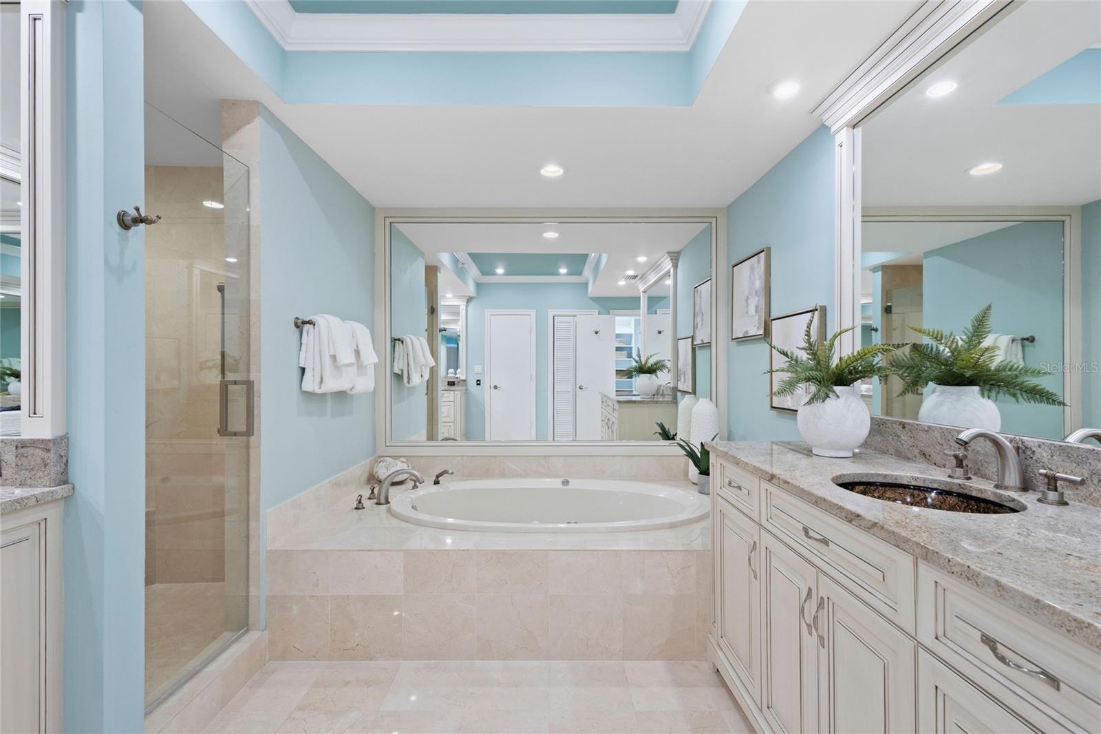 SANCTUARY III - Residential