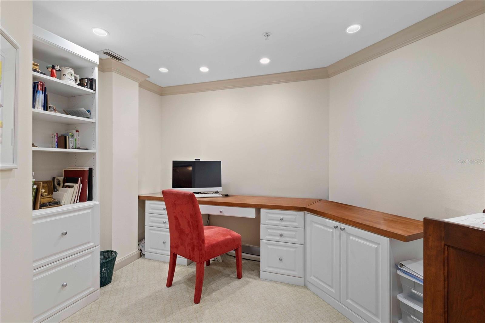 SANCTUARY III - Residential