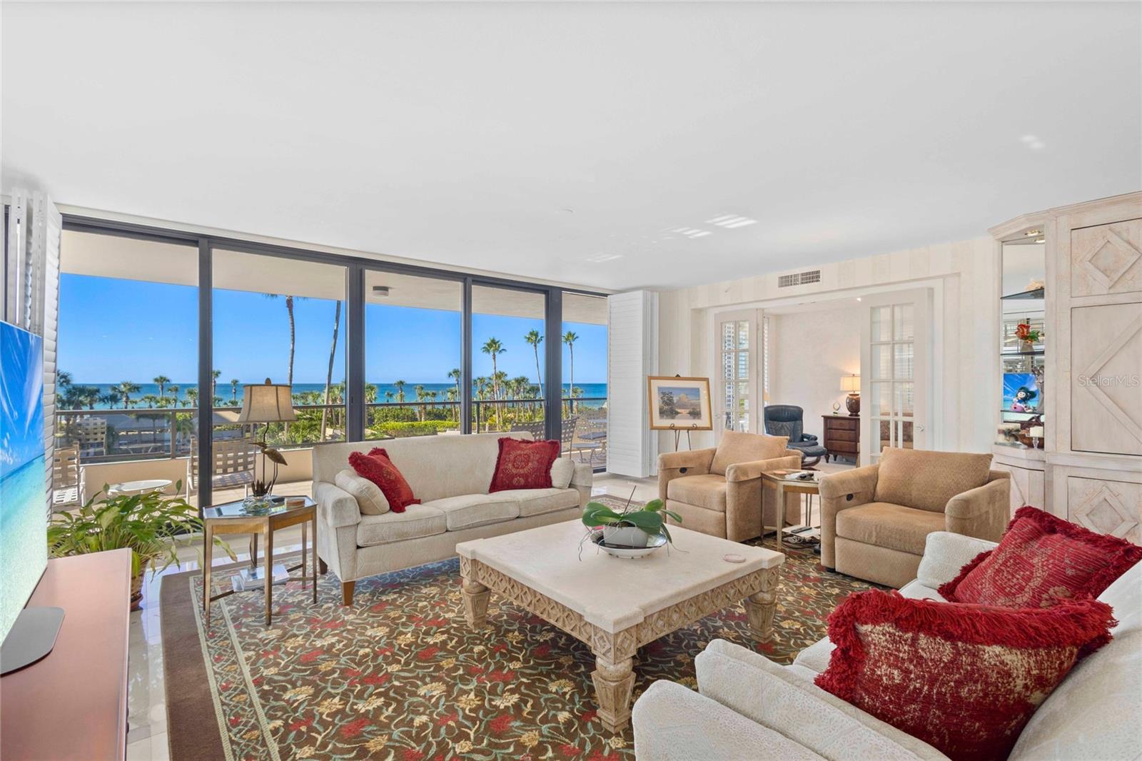 545 SANCTUARY DRIVE B204