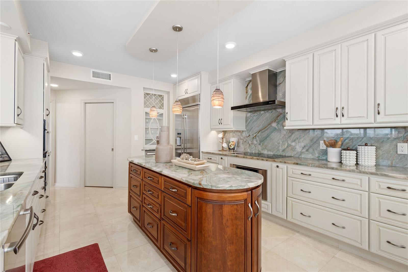 SANCTUARY III - Residential